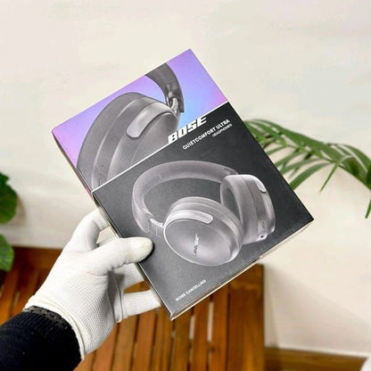 Bose New QuietComfort Ultra Wireless Noise Cancelling Headphones with Spatial Audio, Over-The-Ear Headphones with Mic, Up to 24 Hours of Battery Life, Black & White